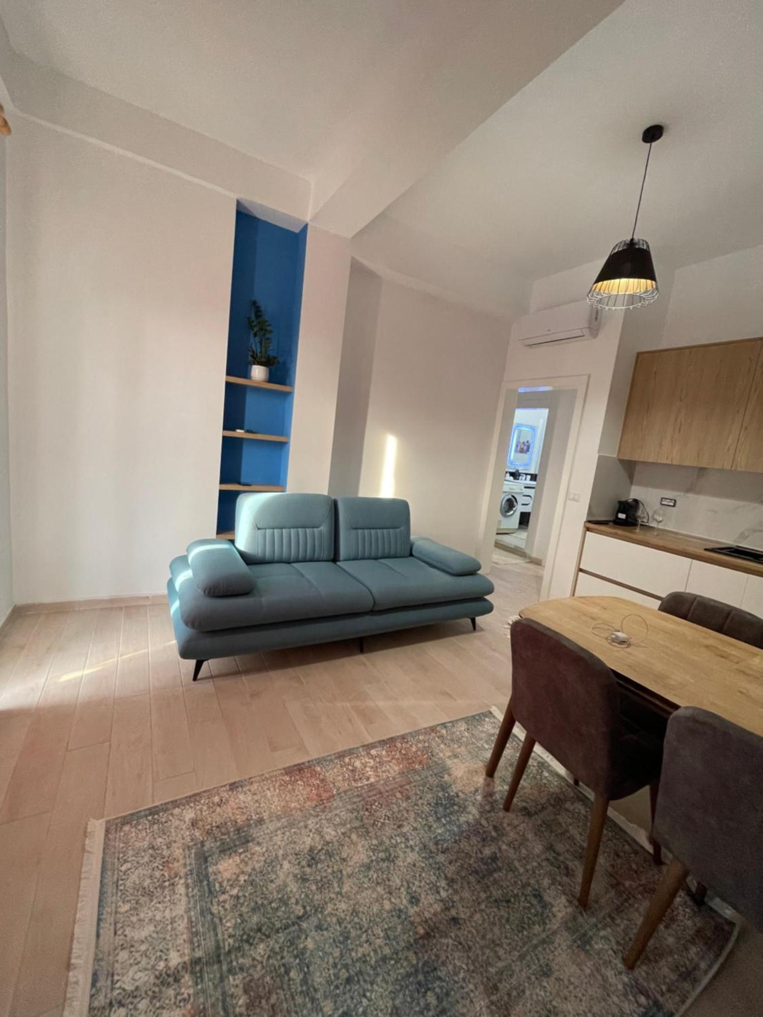 Perla Luxury Apartment - Private Patio & Parking Vlore Exterior photo